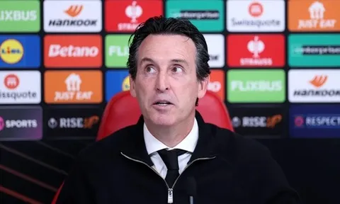 Unai Emery khen ngợi học trò không hoảng loạn sau bàn thua