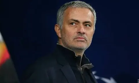 Real Madrid từ chối trả 6 triệu euro phí giải phóng Mourinho