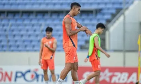 Đỗ Phi Long là chiếc khiên thép ĐT Việt Nam đang thiếu