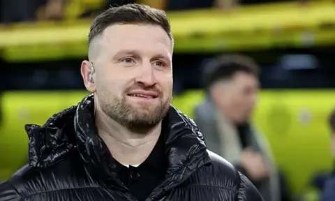 Mustafi chỉ ra hệ lụy nếu Arsenal tiếp tục trắng tay