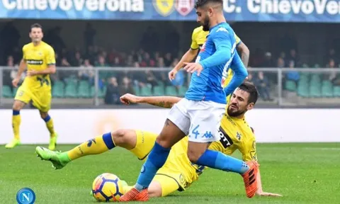 20h00 ngày 8/4, Napoli vs Chievo: Bám đuổi trong vô vọng