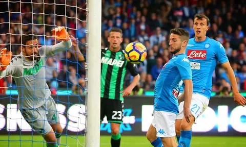 23h00 ngày 31/3, Sassuolo vs Napoli: Được đá trước rồi đấy Sarri