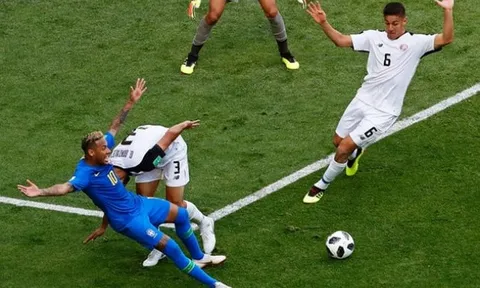 Neymar có thực sự bị phạm lỗi?