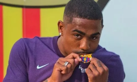Malcom 'đổ thêm dầu vào lửa' cho cuộc chiến giữa Roma và Barca