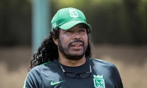 Higuita: Ngay cả  Pele, Maradona và Messi phải ghen tị với tôi!