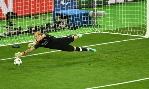 3 lý do Liverpool nên tiếp tục tin tưởng Loris Karius