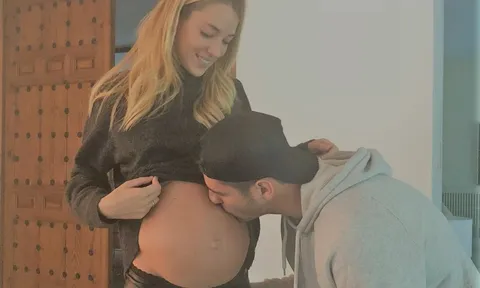 Bị loại khỏi đại chiến, Morata về làm bố đảm