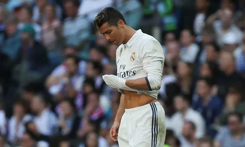 32 tuổi, Ronaldo sa sút thế nào?