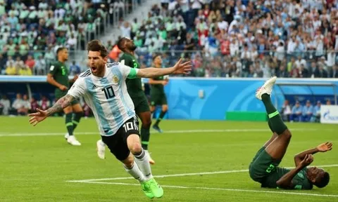 Messi: "Argentina không đáng bị loại từ vòng bảng"