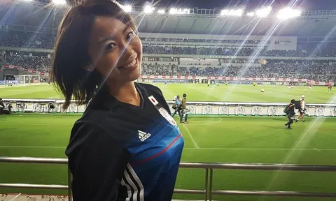 World Cup 2018 là cuộc đua của loạt CĐV xinh đẹp và nóng bỏng