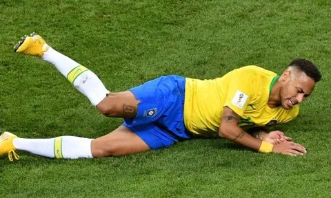 Bị chỉ trích là 'thánh ăn vạ', Neymar đáp trả bất ngờ