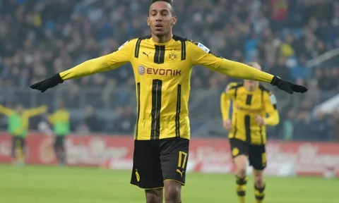 Thua Dortmund, HLV Klopp đốc thúc các học trò luyện tập