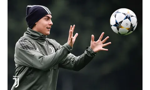 Bị treo giò, Dybala vẫn hỗ trợ đồng đội tập luyện