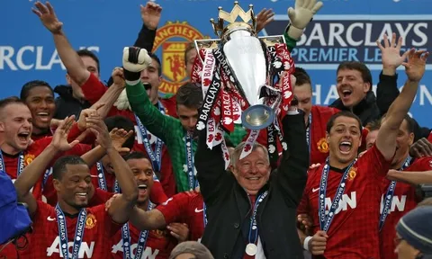 4 năm qua, MU chi tiền nhiều hơn 27 năm Sir Alex tại vị