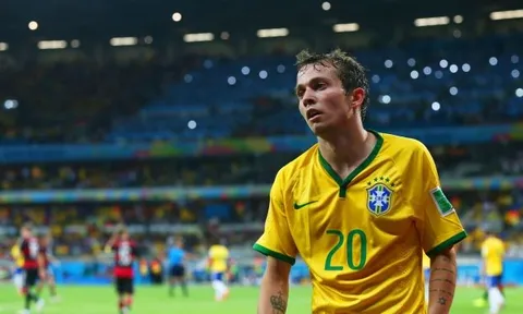 Hụt Golovin, Chelsea gây sốc khi nhắm mua sao Brazil