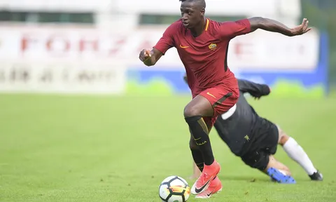 48 phút, Roma nã vào lưới đối thủ đến 8 bàn