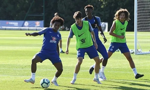 Mục tiêu 75 triệu euro của MU trở lại tập luyện cùng Chelsea