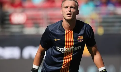 HLV Valverde lên tiếng CHỐT tương lai thủ thành Cillessen