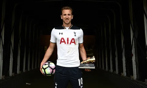 "Tiễn" Hull City xuống hạng bằng 7 bàn, Harry Kane ẵm luôn danh hiệu Vua phá lưới