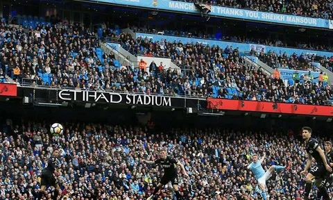 5 điểm nhấn Man City 5-0 Swansea: De Bruyne toàn năng, Pep tạo kỉ lục khủng