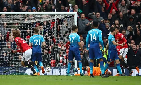 5 điểm nhấn Man United 2-1 Arsenal: Mourinho tinh quái; Hoàn thành mục tiêu