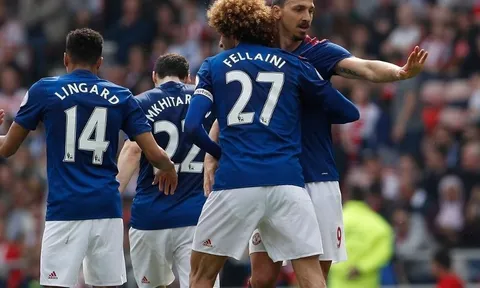 5 điểm nhấn Sunderland 0-3 Man United: Ibracadabra; Captain Fellaini