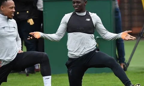 5 'điểm nhấn' trong buổi tập của Liverpool trước trận Roma: Salah tươi cười; Mane đòi công bằng