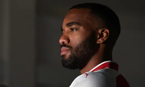 5 điều không thể bỏ qua về Lacazette - Hợp đồng kỉ lục của Arsenal