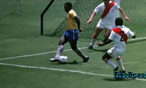 50 năm trước, Pelé 'quẩy' ra sao?