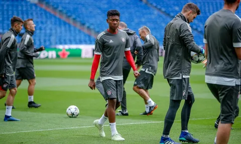 Tập luyện trên Bernabeu, Alaba sẵn sàng ra sân?