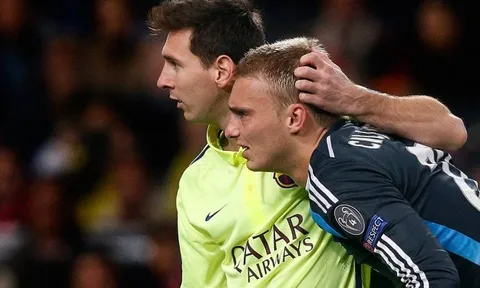 Messi đang gây khó dễ cho Liverpool