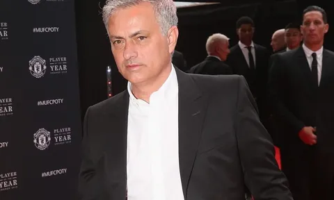 Mourinho gây sốc khi trao giải Cầu thủ xuất sắc nhất Man Utd cho cầu thủ này