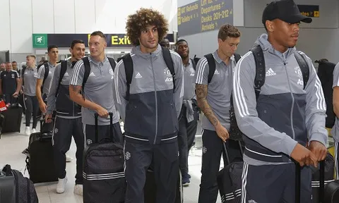 Dàn sao Man United có mặt đông đủ trong chuyến bay đến Mỹ