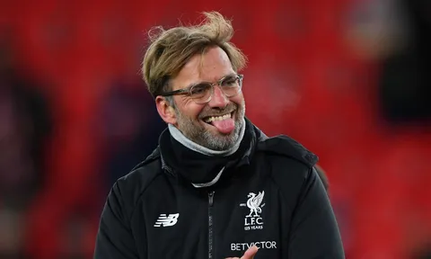 Khen ngợi tân vương, nhưng Klopp vẫn mơ về một cuộc 'đảo chính'