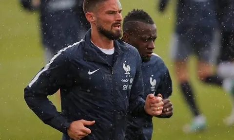 Olivier Giroud trở lại tập luyện cùng tuyển Pháp