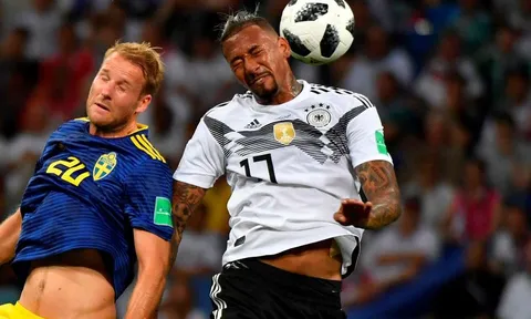 Gary Neville, Roy Keane nói lời đáng sợ về Jerome Boateng