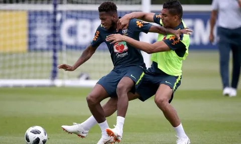 Đây, lý do khiến 49 triệu bảng của MU ngồi nhà xem World Cup
