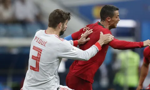 "Ronaldo có thói quen ăn vạ"