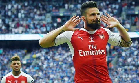 Adidas đề nghị khủng, Arsenal phũ với Puma?