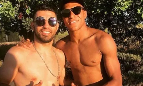 Aguero đóng vai 'Agent', lôi kéo Mbappe sang Man City?