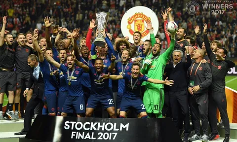 Ajax 0-2 Man United: Chào Champions League, Quỷ đỏ đã trở lại!