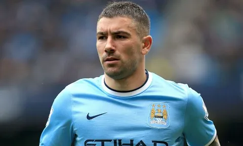 Aleksandar Kolarov từng chơi rất hay cho Man City