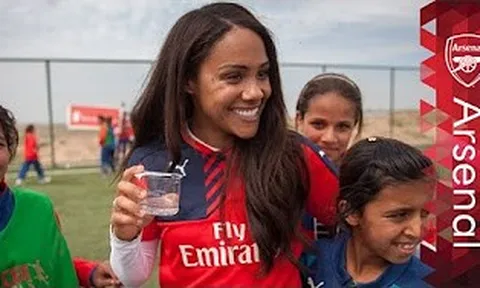 Alex Scott - Sao nữ đầy tài năng của Arsenal