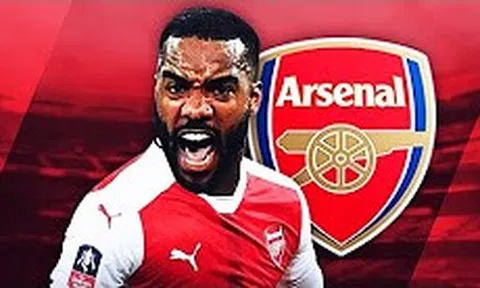 Alexandre Lacazette có phải là cứu cánh của Arsenal?