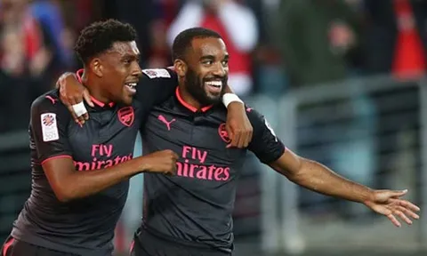 Alexandre Lacazette thể hiện ra sao vs Bayern Munich?