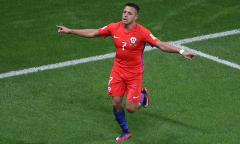 Alexis Sanchez đi vào lịch sử bóng đá Chile