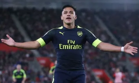 Alexis Sanchez ghi bàn giữa rừng cầu thủ Southampton
