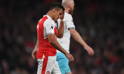 Alexis Sanchez giảm sút đáng lo ngại so với năm 2016