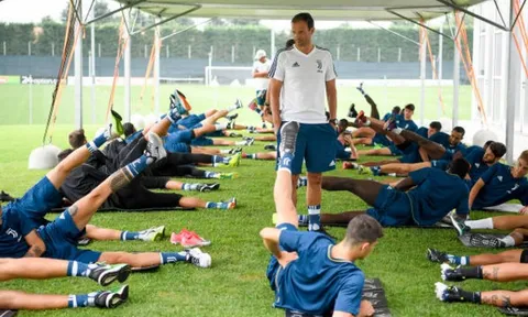 Allegri trở lại, buổi tập của Juventus đã dần nhộn nhịp