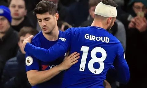 Chelsea sẽ bán cả Giroud và Morata?